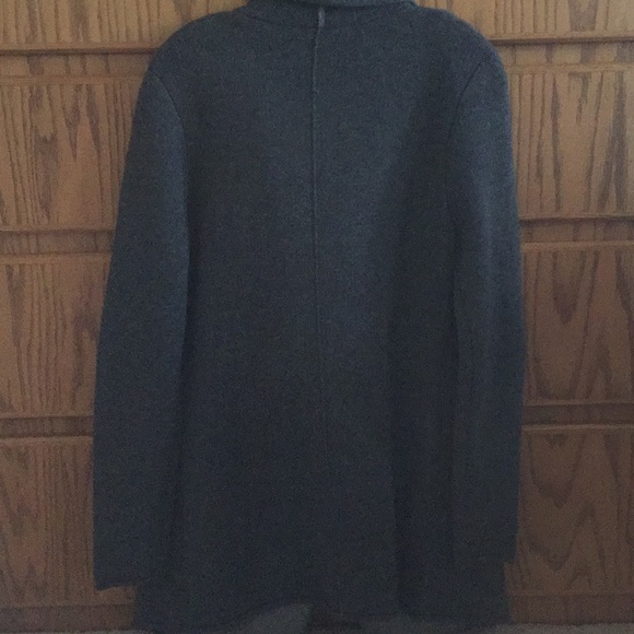 ☀️Pick 1 for $8 or 2 for $13 
WHBM Asymmetric Sweater Coat - Picture 2 of 5